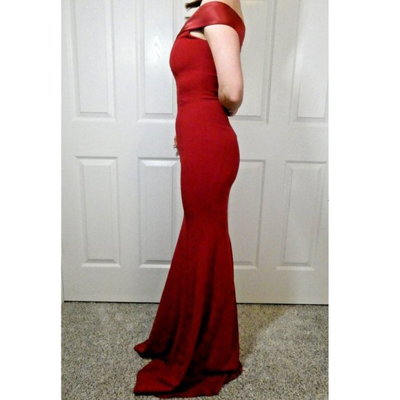Milla Prom Dress Size 6 Red Gown Long Train Formal Sexy Pretty Woman Gorgeous - Picture 5 of 16